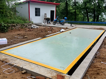 信陽商城伏山鄉(xiāng)河沙廠100噸地磅