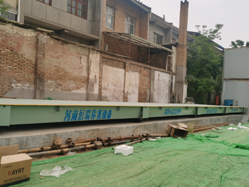 陜西咸陽興平龍記觀園100噸地磅