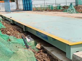 漯河龍記昌建?檀府項(xiàng)目100噸地磅