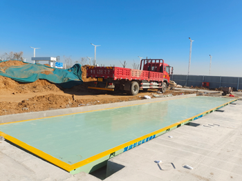 浙江寶業(yè)建設(shè)鄭州德邁藥業(yè)100噸地磅