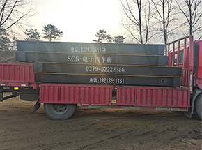 信陽大別山明雞高速預(yù)制梁廠120噸地磅