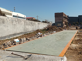 新鄉(xiāng)市榮豐展鵬再生資源100噸地磅